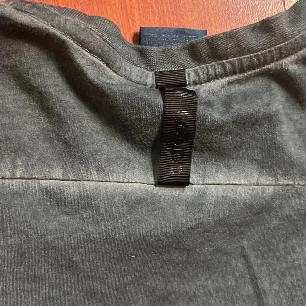 Adidas Men's Charcoal Short Sleeve‎ Tee size M